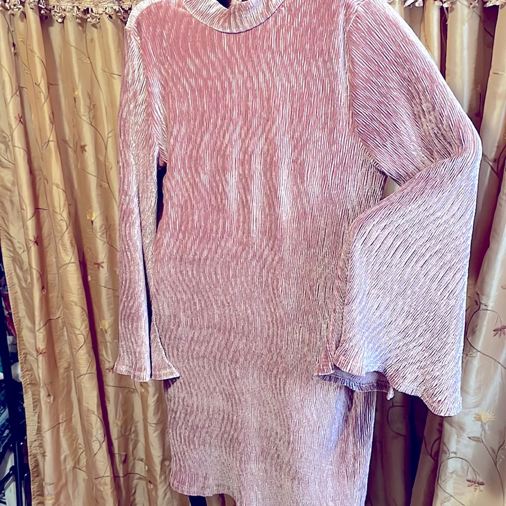 Pink textured dress with lots of stretch
